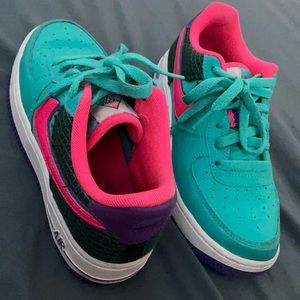 nike air (4.5Y) girls, (blue, pink, purple)